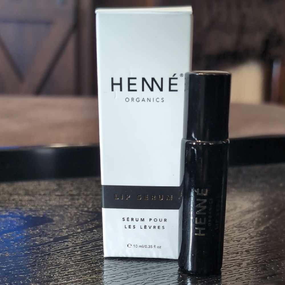 Henne Organics Lip Serum